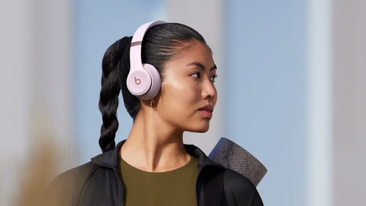 beats solo 4 features